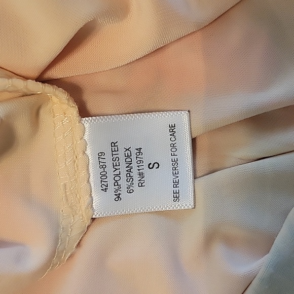 Maxi comfortable tie dye n peach,yellow,orange with brown.size small One World - Picture 10 of 10